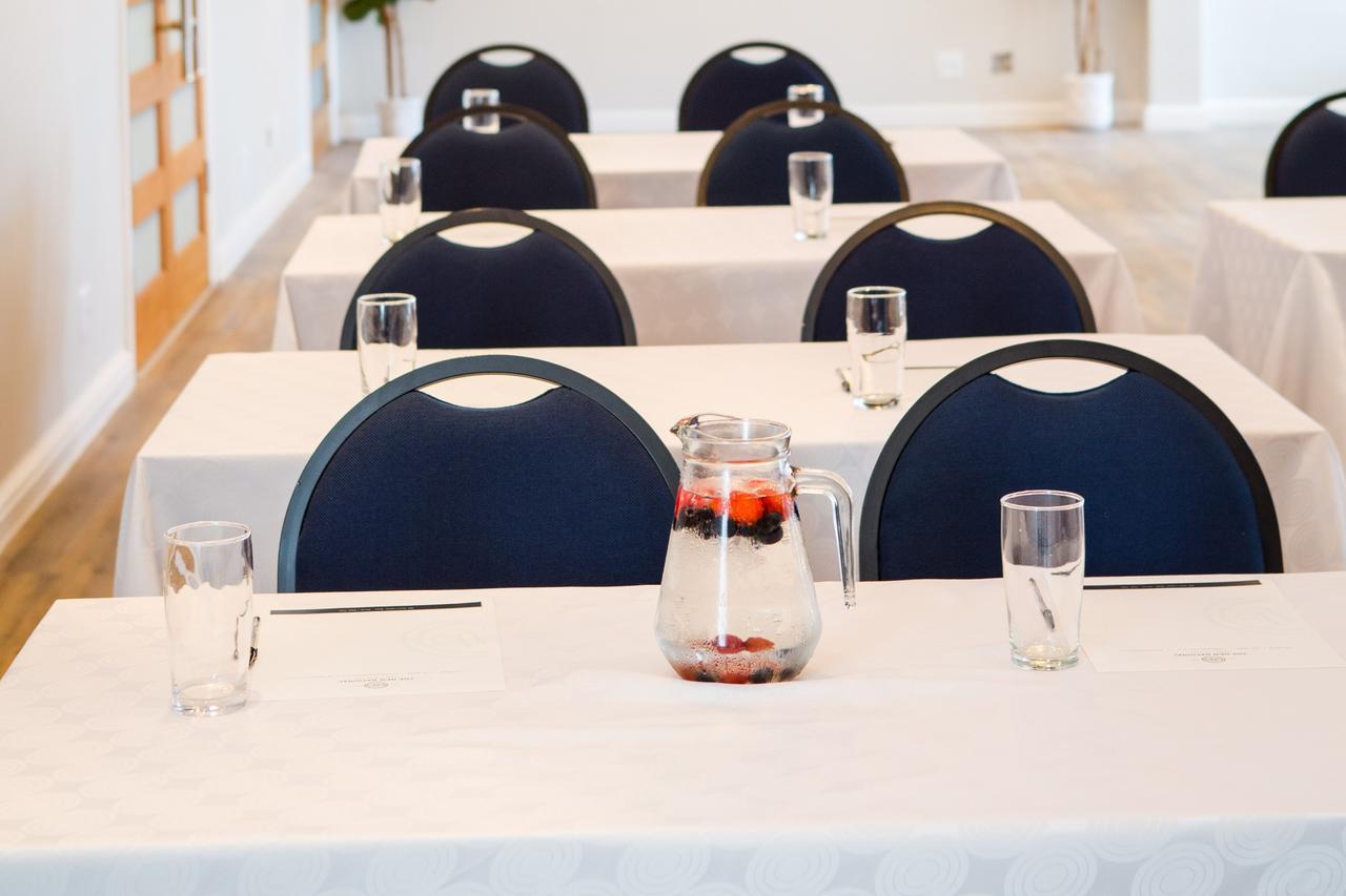 New National Hotel And Conference Parow Luaran gambar