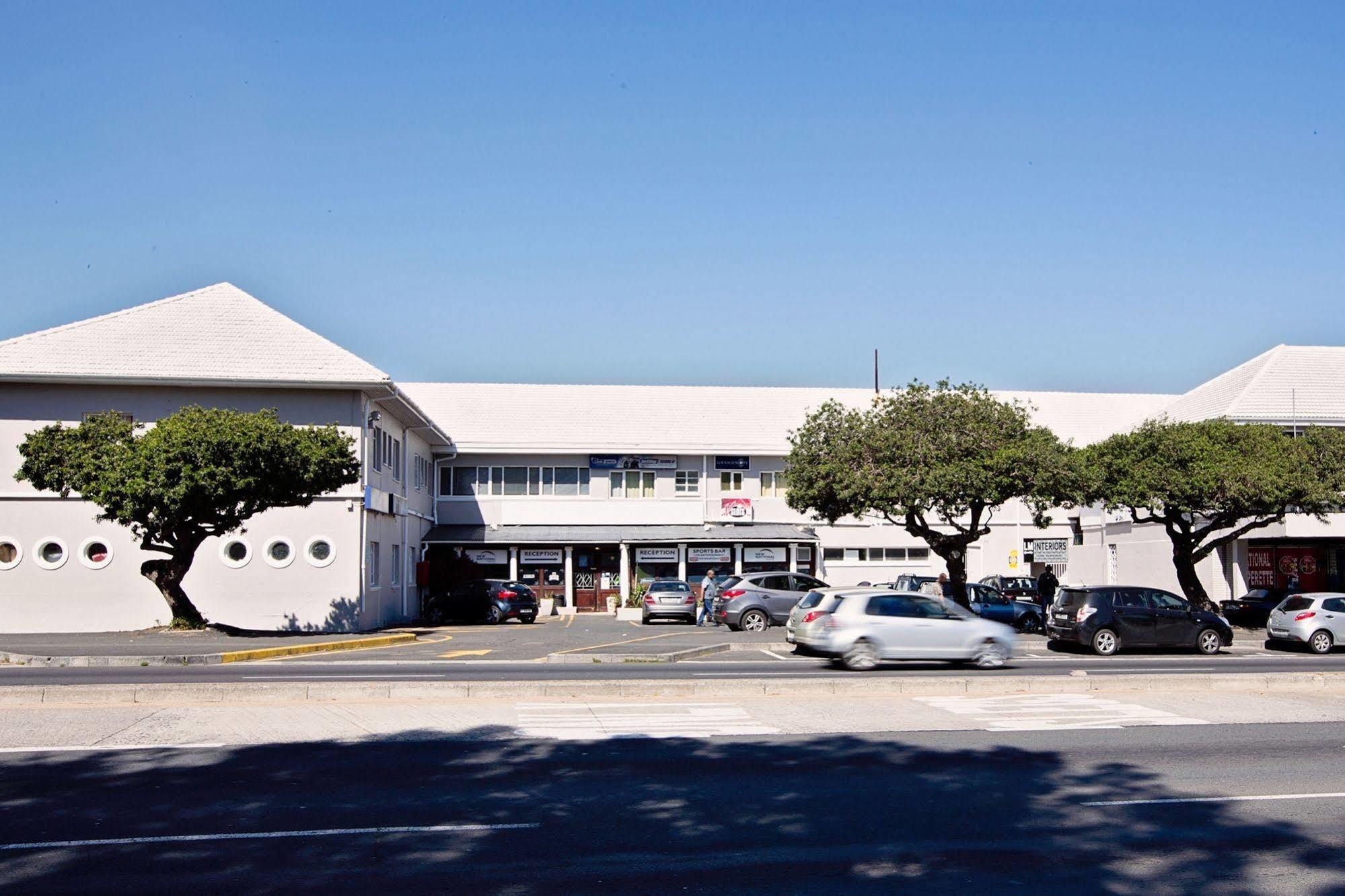 New National Hotel And Conference Parow Luaran gambar